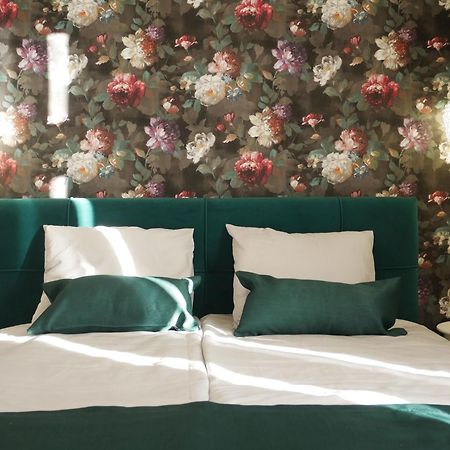 Casa Rosa Apartmanok Еґер Екстер'єр фото