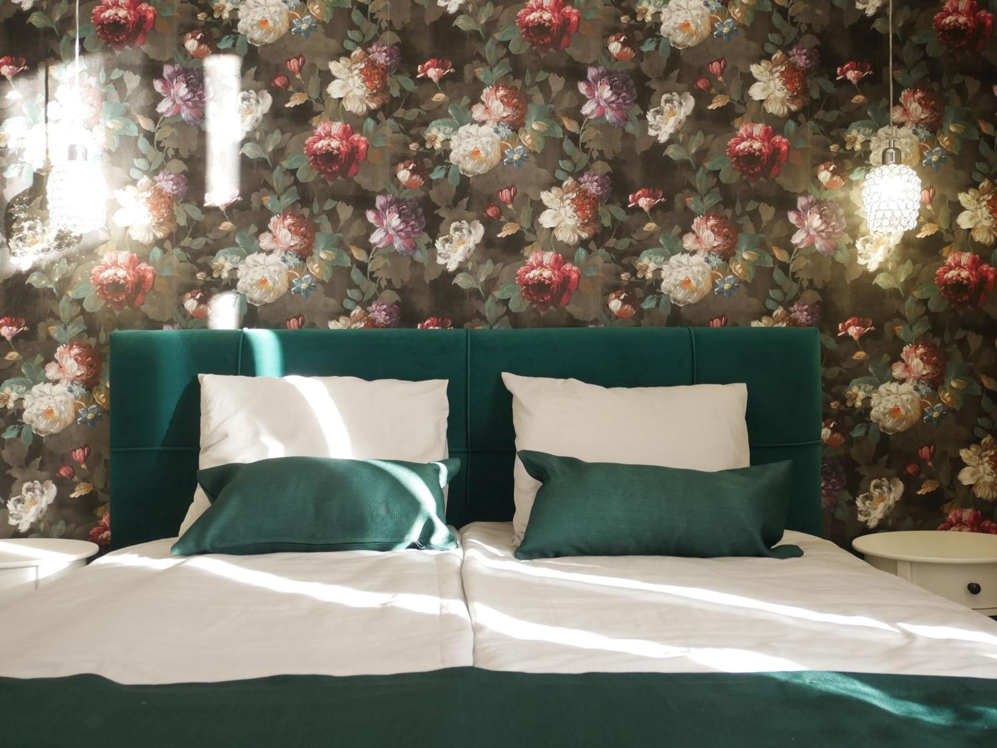 Casa Rosa Apartmanok Еґер Екстер'єр фото