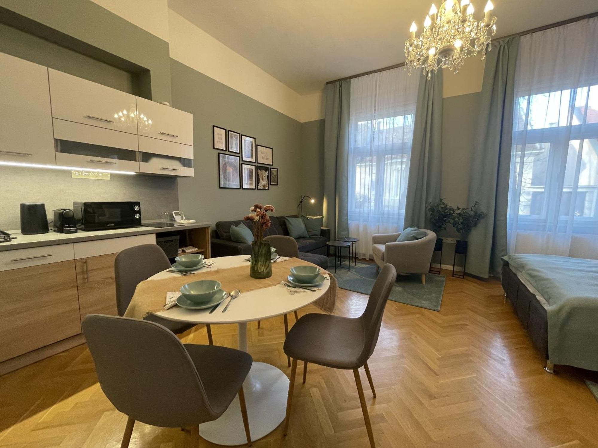 Casa Rosa Apartmanok Еґер Екстер'єр фото