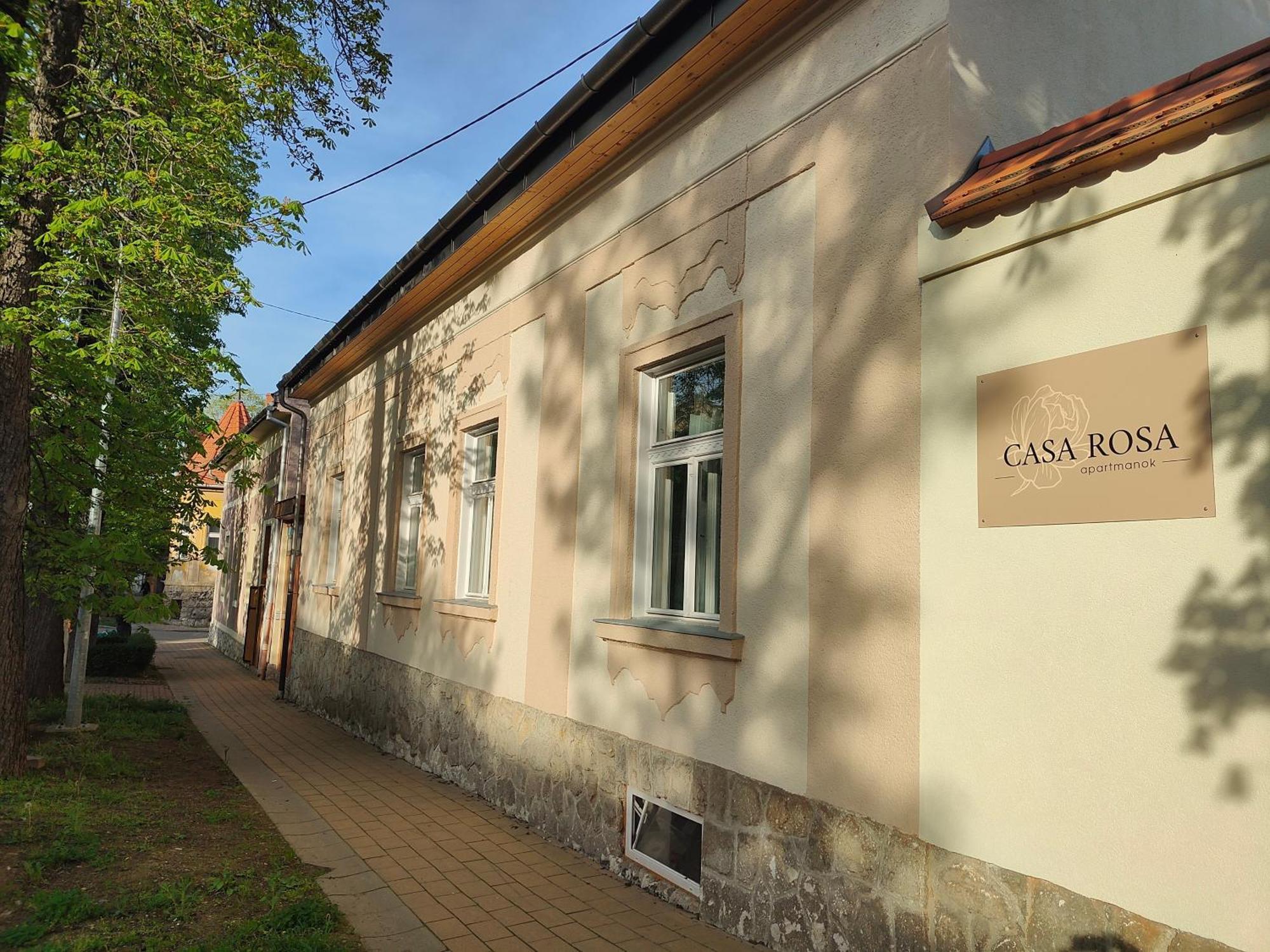 Casa Rosa Apartmanok Еґер Екстер'єр фото
